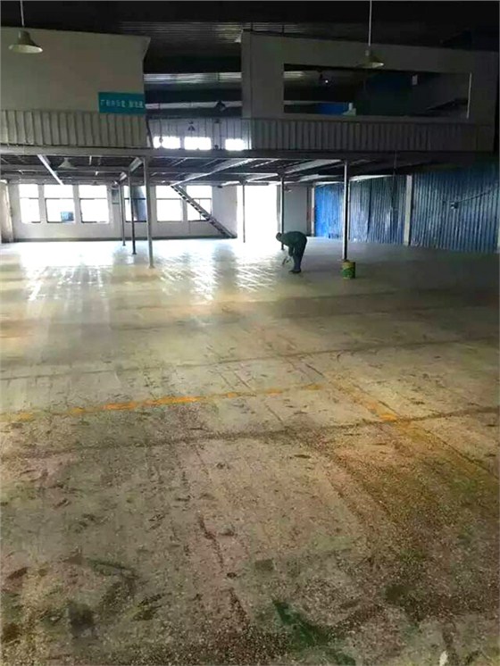 吳江標識公司平涂型環氧地坪進場施工 吳江標識公司平涂型環氧地坪進場施工